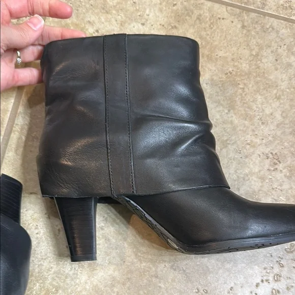 BCBG Black Heeled Boots with Slouchy Design - Picture 7 of 8